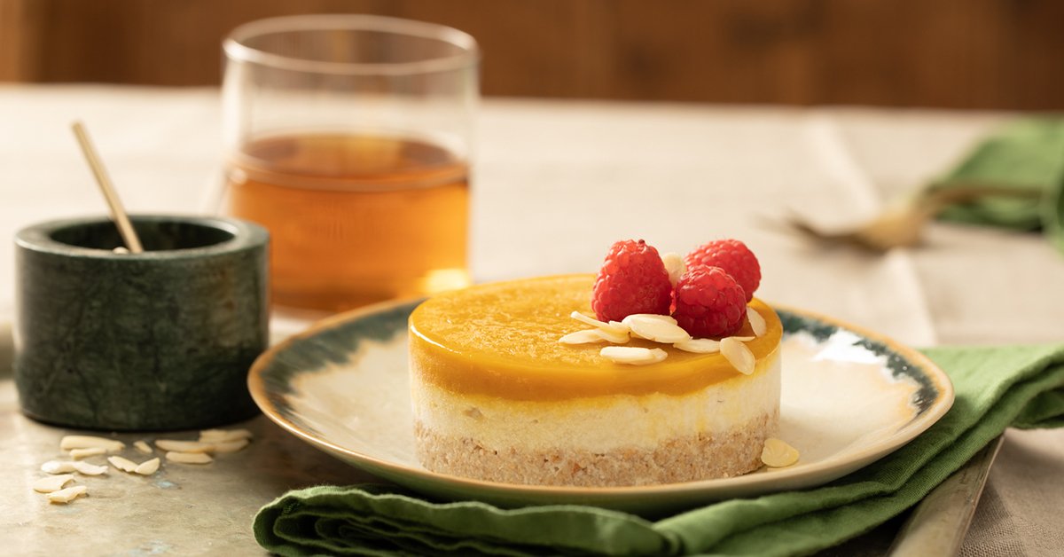 Plumcake integrale di polpa mela albicocca e yogurt, con frutta secca e