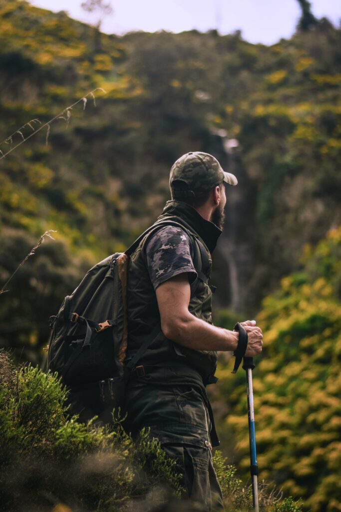 trekking montagna sport per adulti